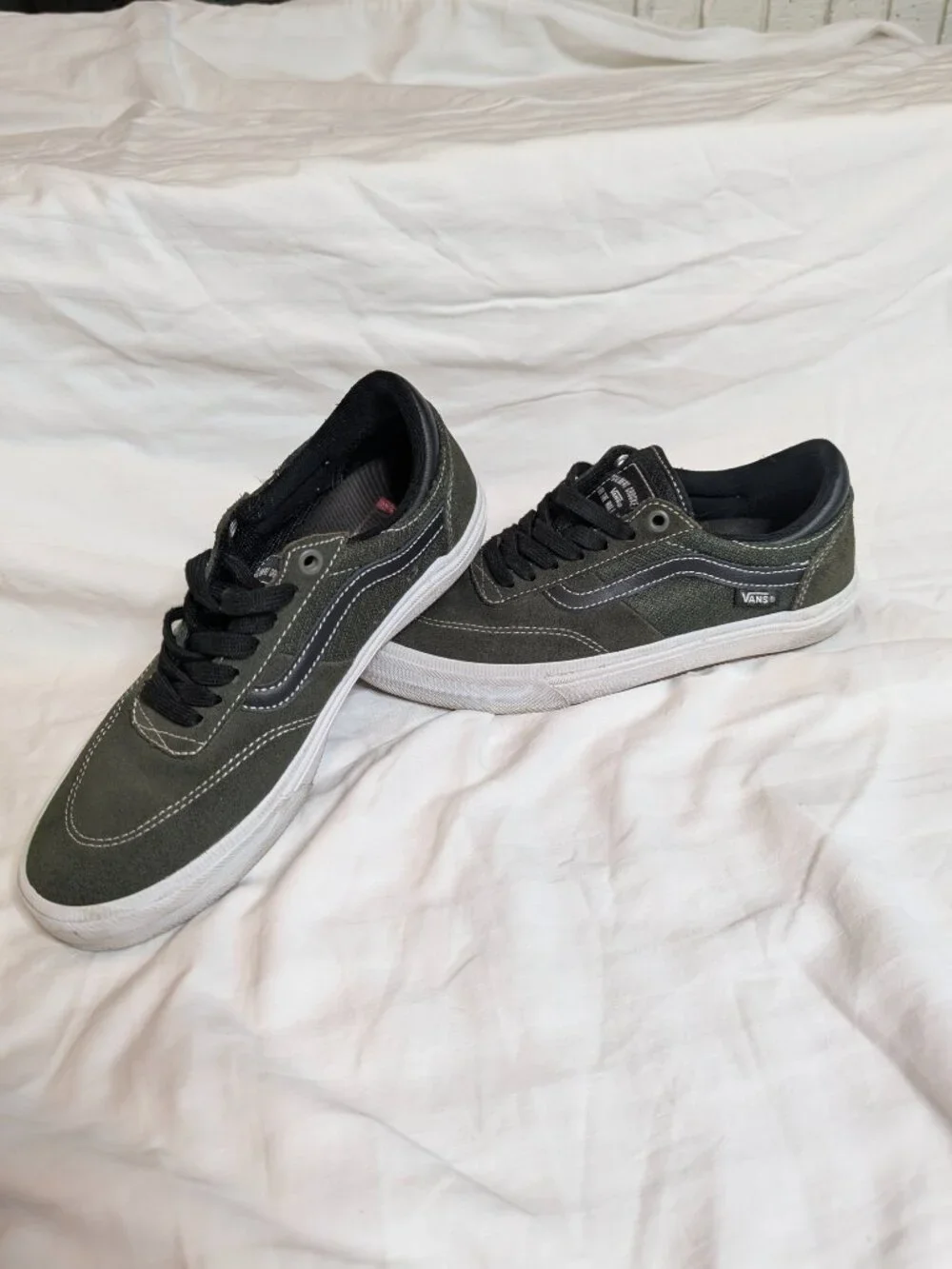 Vans Gilbert Crockett Low Forest Green and Black Skate shoe, Size M6.5-W8